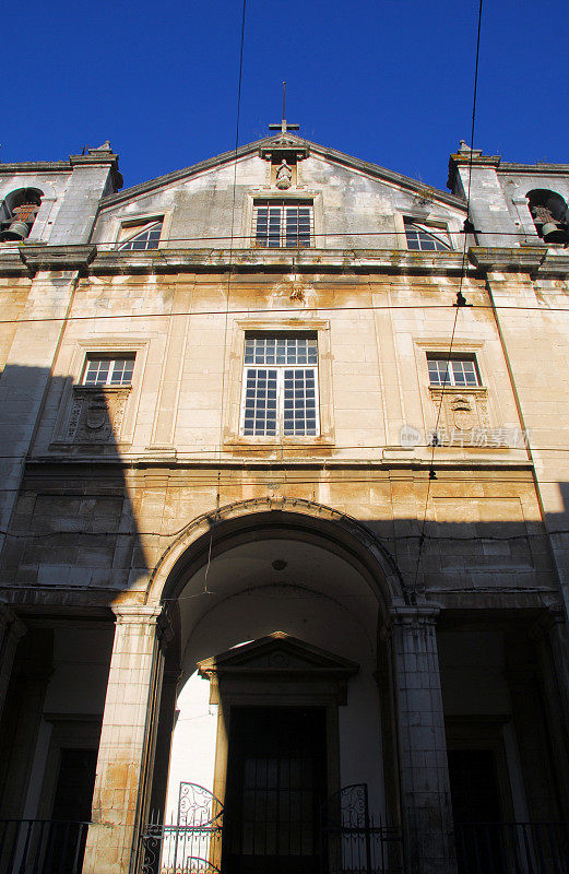 葡萄牙科英布拉卡梅尔山圣母学院教堂(Colégio de Nossa Senhora do Carmo)